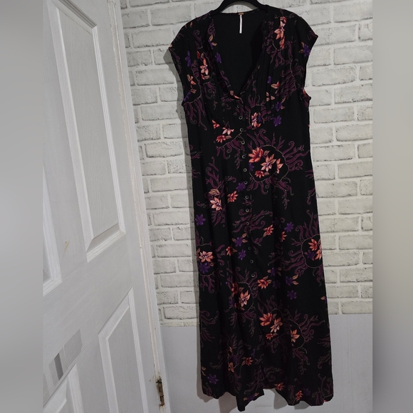 EUC Free People Black Floral Rosemary Printed Button-Down Midi Dress Size L - Picture 6 of 12